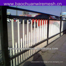 Belle barrière de clôture de tube en acier